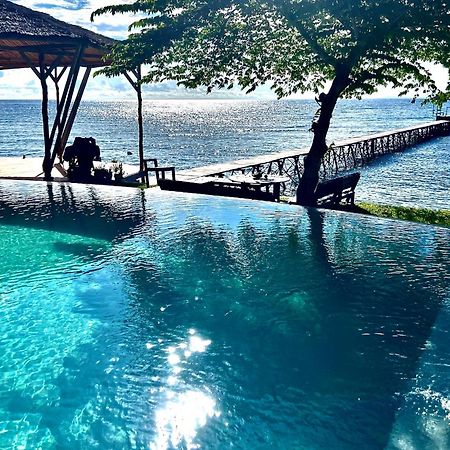 Sanctum Una Una Eco Dive Resort Pulau Unauna Exteriör bild