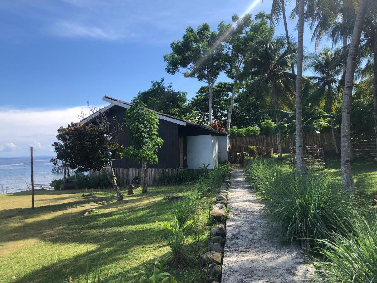 Sanctum Una Una Eco Dive Resort Pulau Unauna Exteriör bild