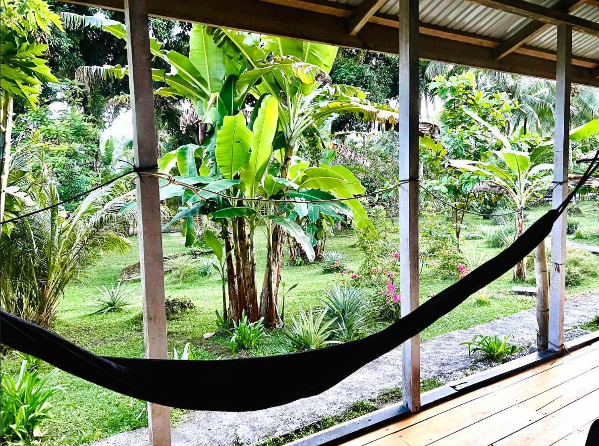 Sanctum Una Una Eco Dive Resort Pulau Unauna Exteriör bild